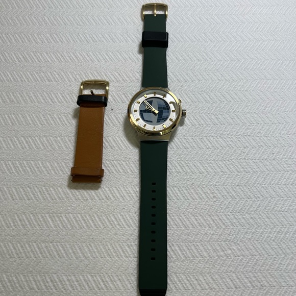 Fossil/Open Ceremony Limited Edition Watch - Picture 3 of 3
